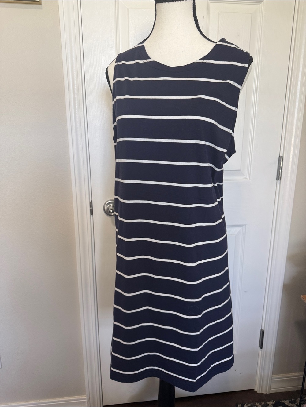 Gap Sleeveless Navy and White Striped Mini Dress Sz Large NWT